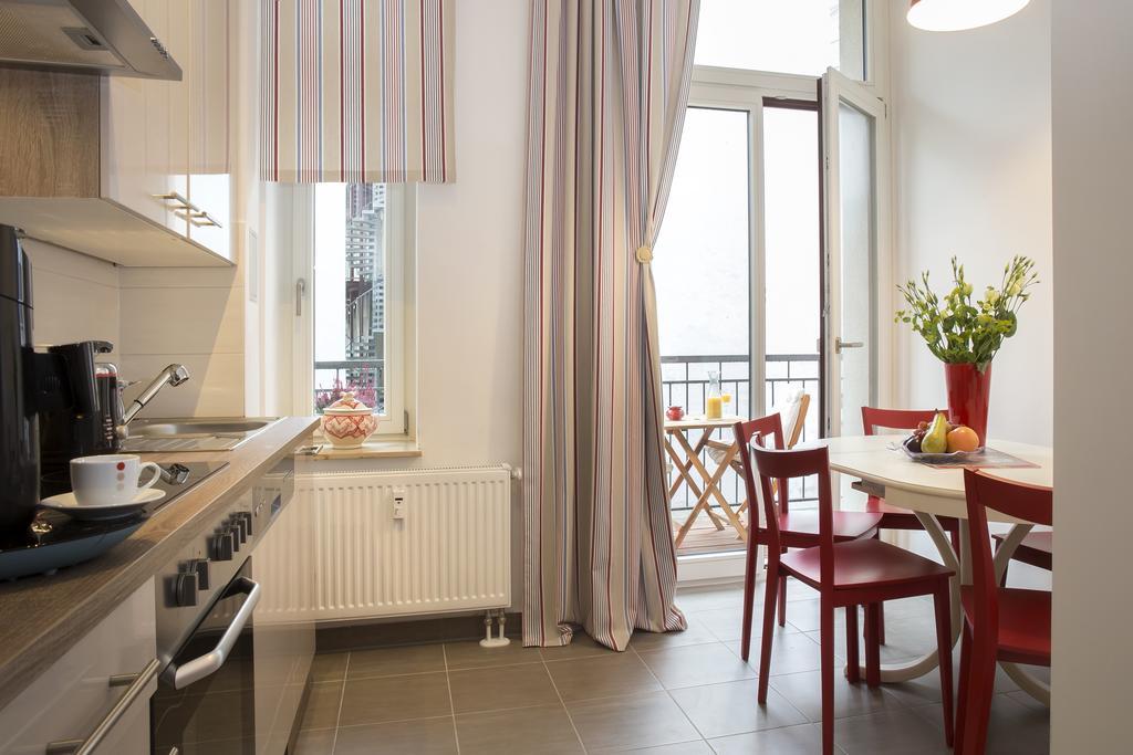 Leon Apartment *
